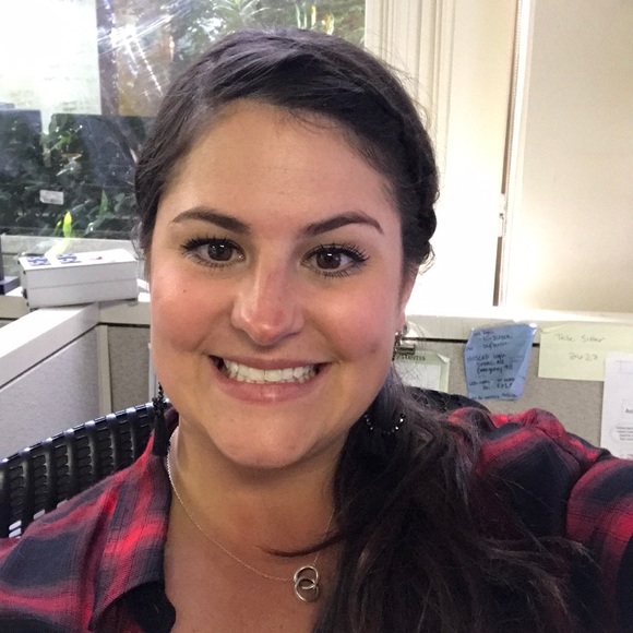 Meet your Posher, Brianna - Picture 1 of 1